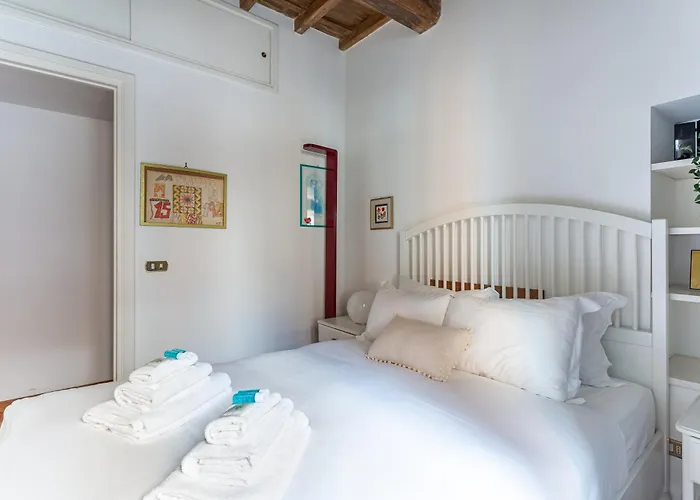 Apartament Iflat Classy & Spacious Near Campo De Fiori *